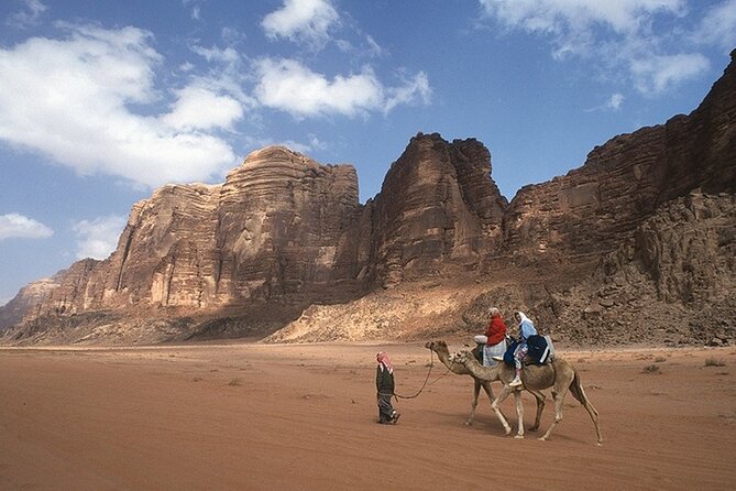 04 Days / 03 Nights Small Group Tour in Jordan. - Wadi Rum by 4x4 and under the stars