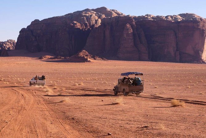 3 Days Tour Petra, Wadi Rum, Dead Sea - What the private driver adds