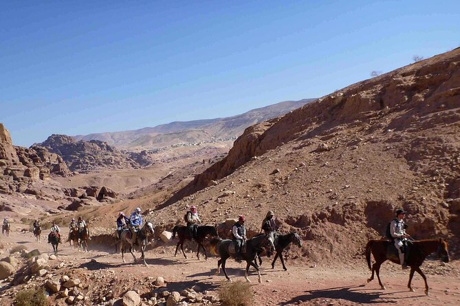 3 Hour Horse Riding Adventure around the Petra Area - Tea with Bedouin hosts