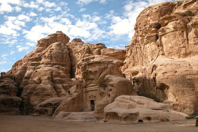 3-hour Private Guided Tour In Petra with hotel pick up. - The Treasury, Petra’s famous first reveal