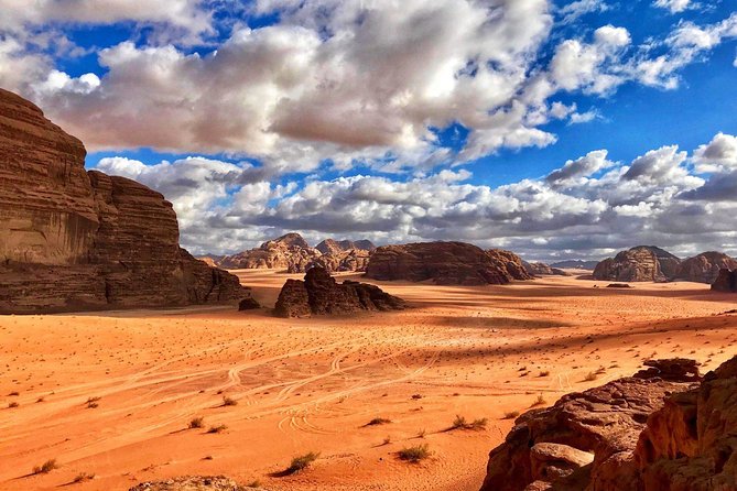 4 Days tour Petra & Wadi Rum Tour from Aqaba Airport - A compact southern Jordan route with two major sights