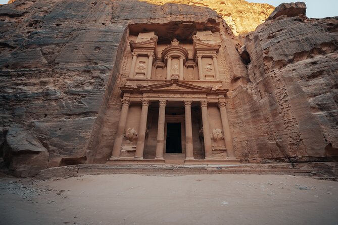 5-Day Private Tour to Amman Jerash Madaba Petra Wadi Rum Dead Sea - The driver can shape the whole trip