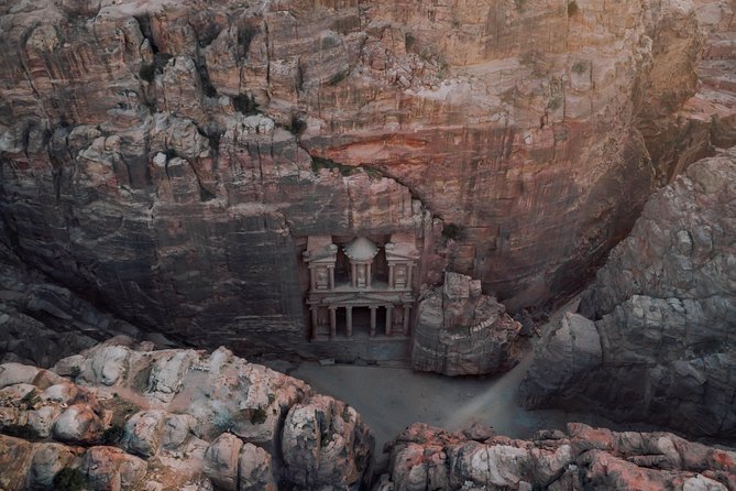 5 Day Tour: Amman Petra Jerash Mount Nebo Shobak Castle Wadi Rum Red & Dead Sea - What the $899 price really covers