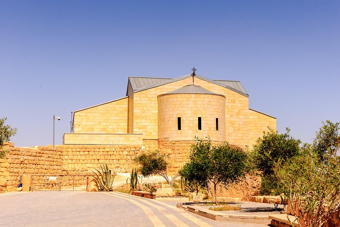 7-Night Best of Jordan Tour:Jerash, Dead Sea, Petra,Wadi Rum,and Aqaba Overnight - Jerash and its Roman streets
