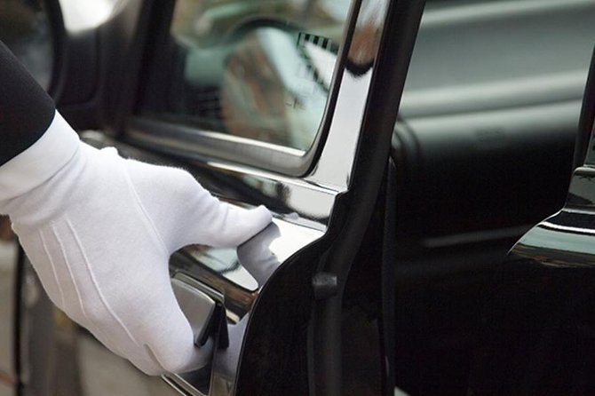 Amman Airport Shuttle Service to Multi Destinations - What the drive is like in a private vehicle