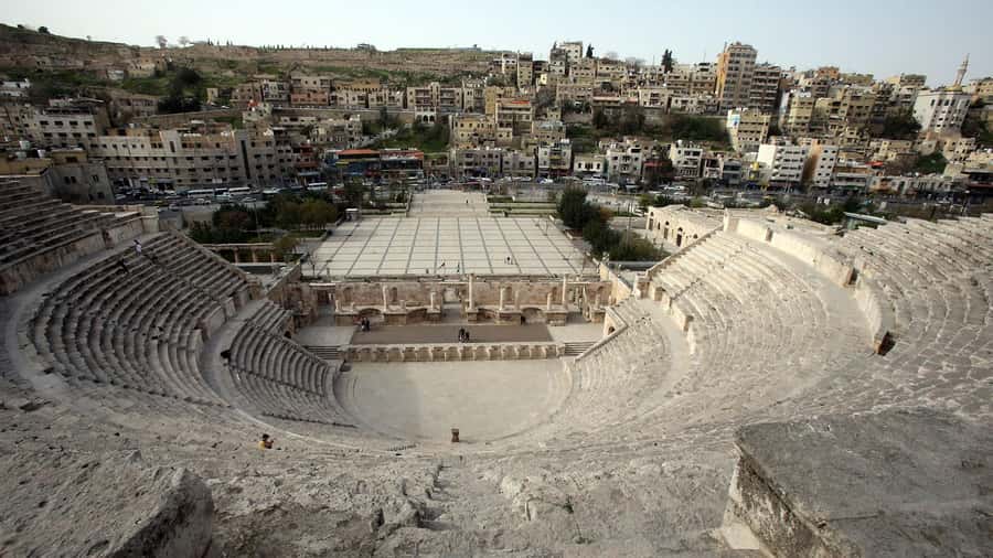 Amman City Tour From Amman - King Abdullah I Mosque: a short stop with striking design