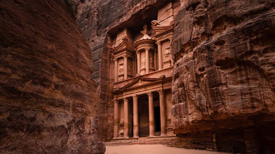 Amman: Private 2-Day Tour to Petra, Wadi Rum & Dead Sea - Returning to Amman in the evening