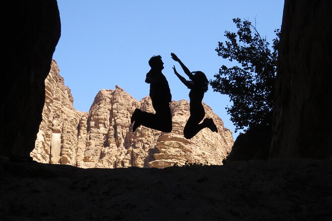 Amman to Petra round trip - Entering Petra through the Siq