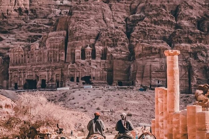 Aqaba Shore Excursion: Private Petra Sightseeing Tour with Lunch - Lunch gives the day a needed pause