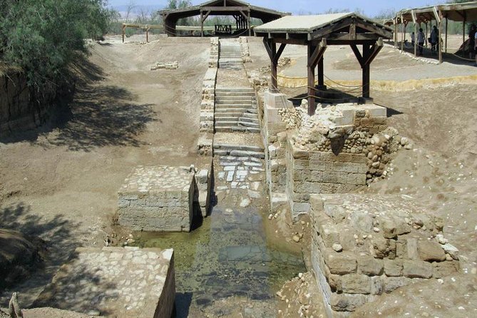 Day Tour - Madaba, Mount Nebo and Baptism Site - What the private vehicle changes