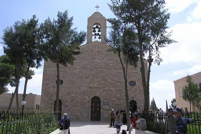 Day Tour to Madaba & Mount Nebo From Amman - What the private vehicle adds