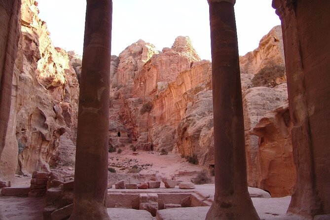 Day Tour to Petra from Dead Sea with lunch - Lunch at a Local Restaurant
