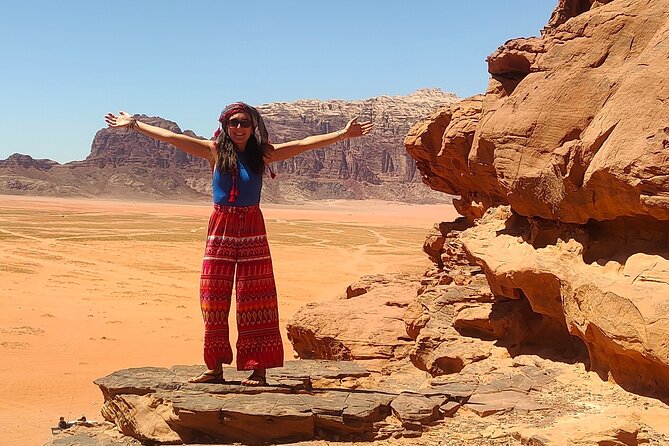 Day Tour / Traditional Meals / Over Night - Burdah Rock Bridge and lunch in the desert