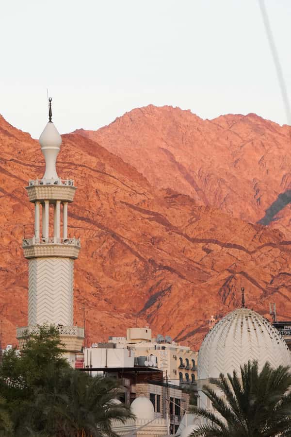Discover Aqaba in Style: A 3-h City Tour by Car with meal - Museum, mosque, and the human side of Aqaba