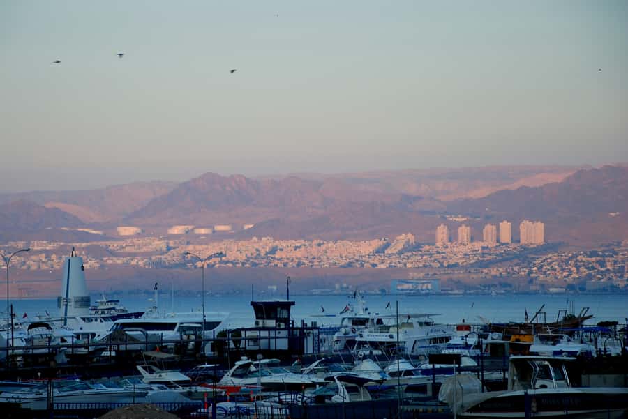 Discover Aqaba in Style: A 3-h City Tour by Car with meal - Hotel pickup gets the afternoon moving