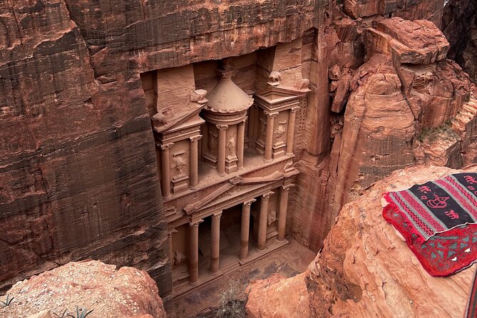 Discover Petra Hidden Gems - What the walking day feels like