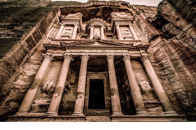 Discover the treasures of Jordan 8-Day Tour - What the package includes, and what it does not