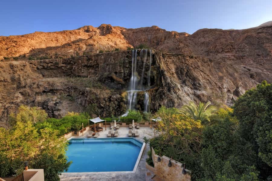 From Amman/Dead Sea: Half day tour to Ma’in Hot Springs - Public baths or hotel spa?