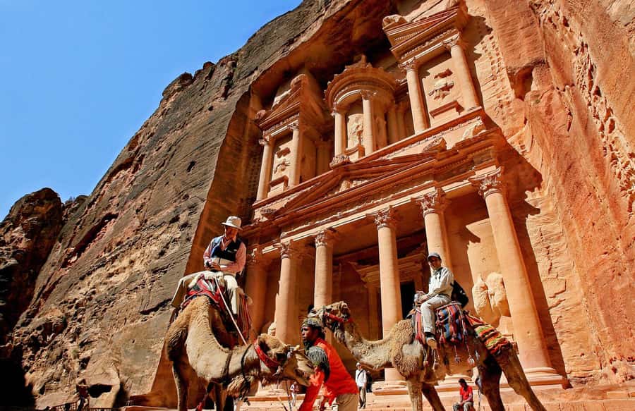From Amman: Petra and Dead Sea Private Day Tour - Who should book this day trip?