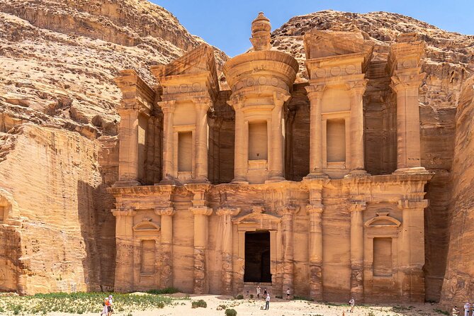 From Amman: Petra and Dead Sea private Full day tour - What the driver can and cannot do in Petra
