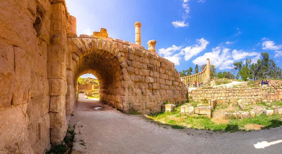 From Amman: Private Half-Day Tour to Jerash - Temples, theaters, and the city’s public life