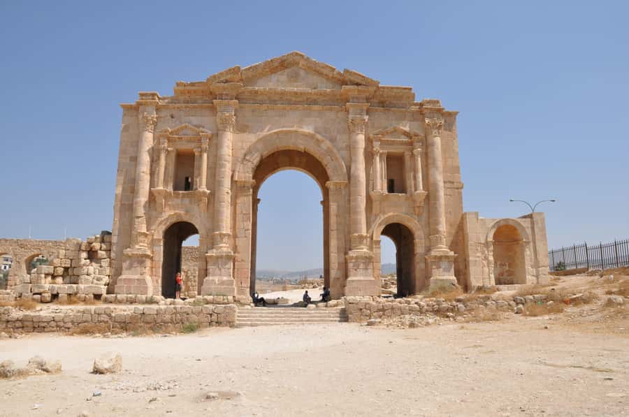 From Amman: Private Jerash, Ajloun Castle, and Umm Qais Tour - Jerash, where Roman Jordan takes center stage