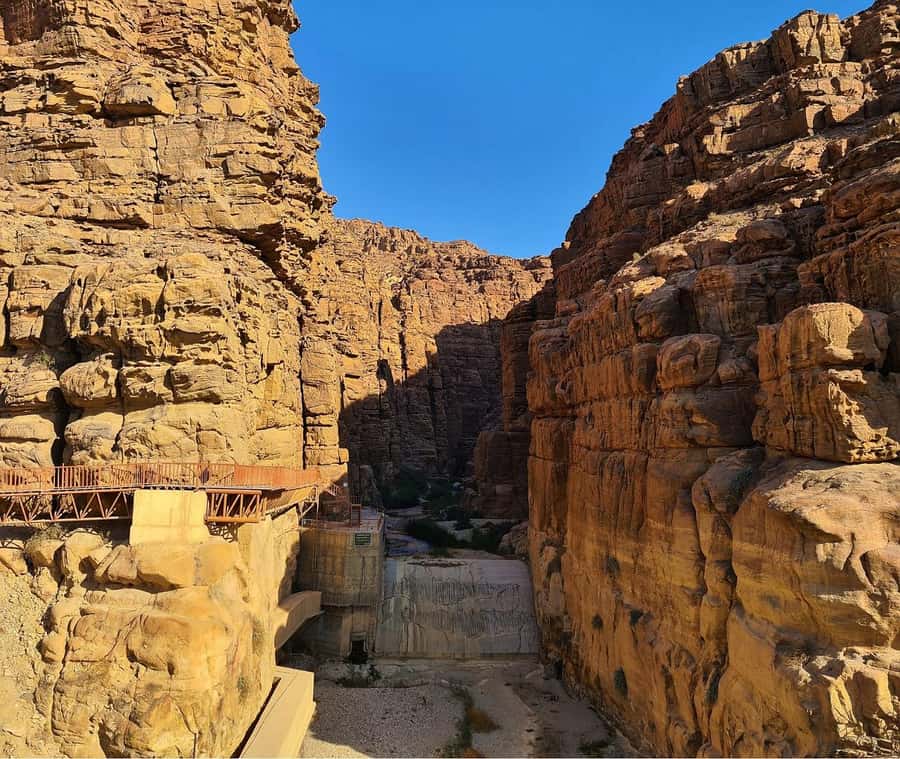 From Amman:To Al-Mujib Canyon & Dead Sea Salt Beach Day Trip - How the timing works from Amman