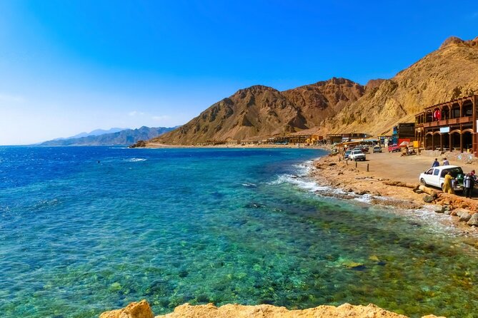 From Amman to (Aqaba, Wadi Rum and Petra) - A private road trip with three very different faces of Jordan
