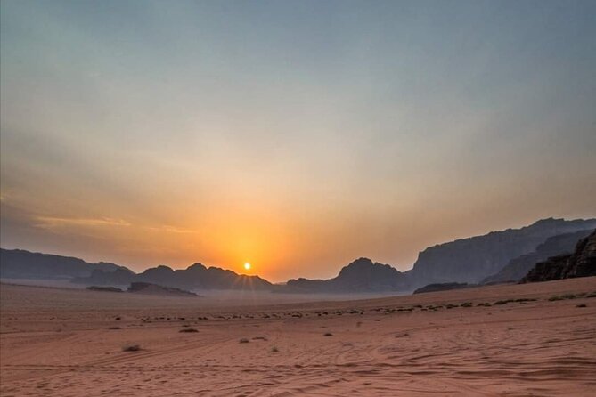 From Amman to (Aqaba, Wadi Rum and Petra) - What the private vehicle adds