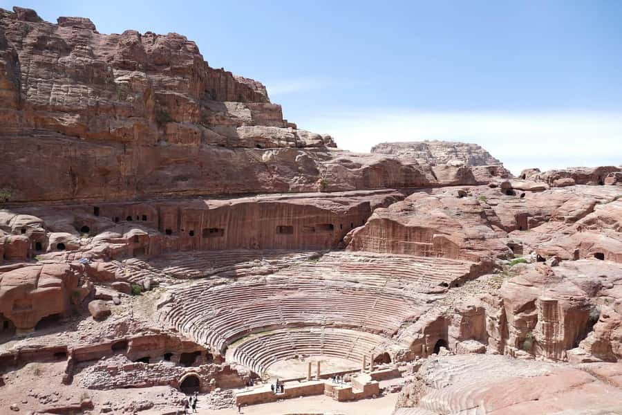 From Eilat: Petra Guided Full-Day Trip with Lunch - Royal Tombs and the Nabataean Theater