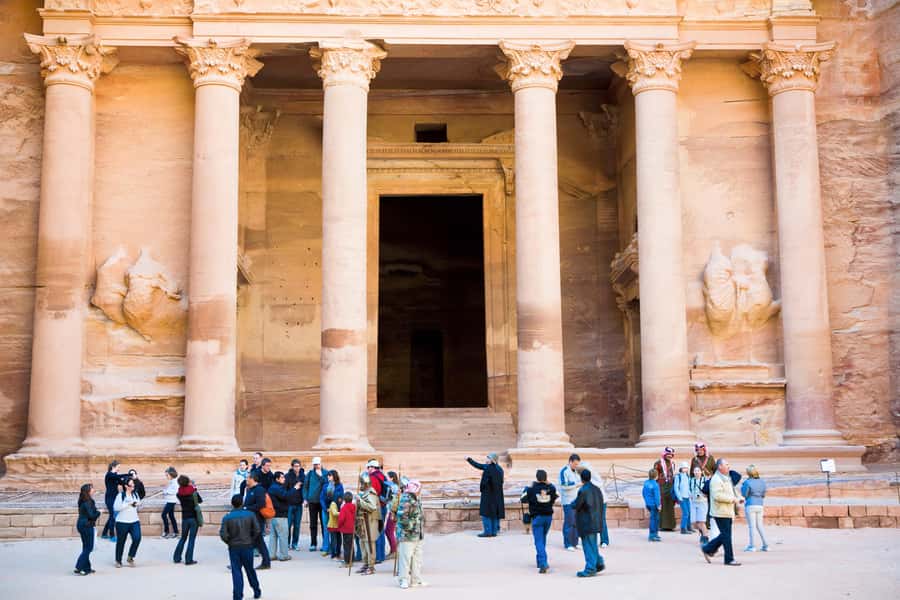 From Eilat: Petra Tour with Transfer and Lunch - An early pickup and a long road south