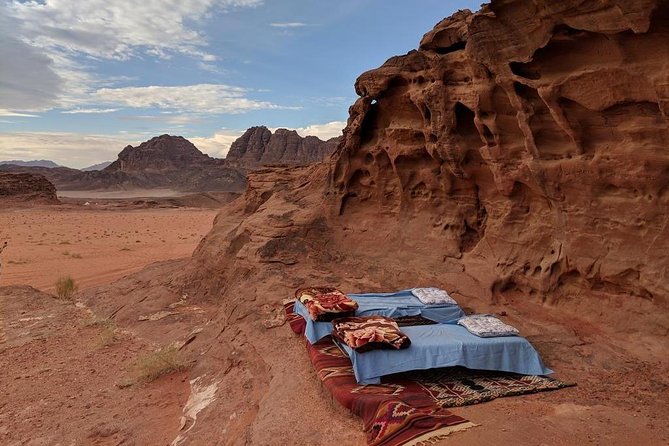 From Petra to Wadi Rum, then back to Amman or the airport. - What the strongest service details tell you