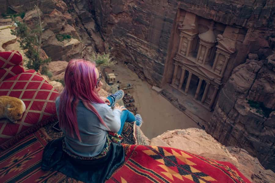 From Tel Aviv: Full-Day Trip to Petra with Roundtrip Flights - Entering Petra through the Siq