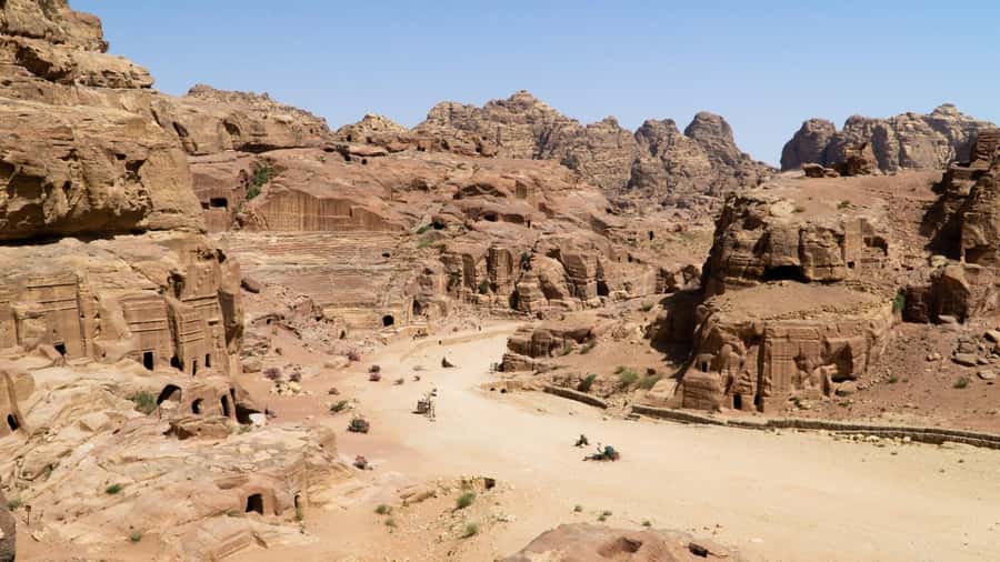 From Tel Aviv: Full-Day Trip to Petra with Roundtrip Flights - Desert viewpoints on the return