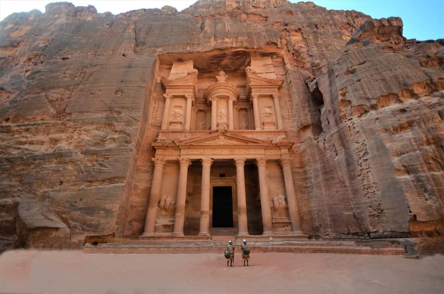 From Tel Aviv: Petra Guided Day Tour with Return Flights - Why this Petra day trip works for a tight schedule