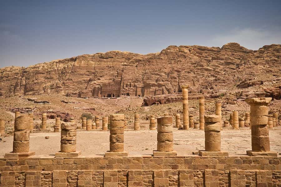 From Tel Aviv: Petra Guided Day Tour with Return Flights - Al-Khazneh, Petra’s famous Treasury