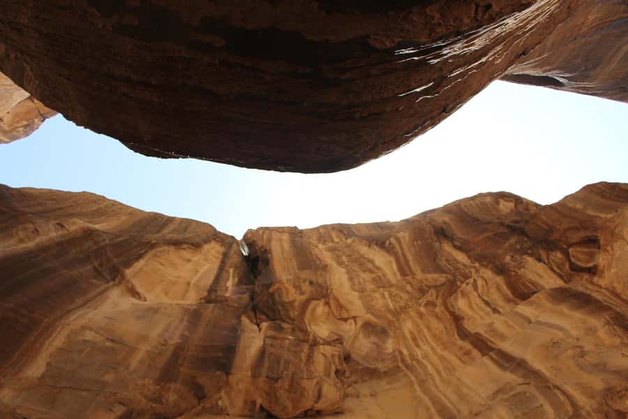 From Tel Aviv: Petra Guided Day Tour with Return Flights - Royal Tombs with a view over Petra