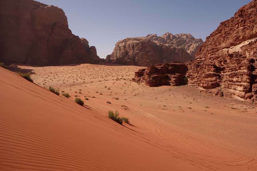 From Wadi Rum: 2-Hour Jeep Tour with Meals & Overnight Stay - Why this short Wadi Rum trip works