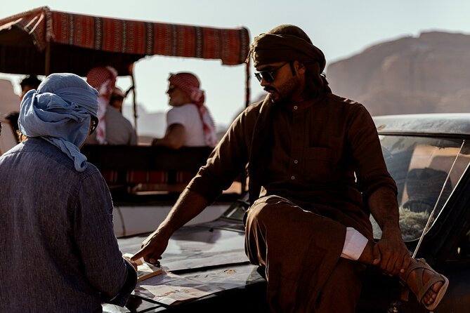 Full-Day 4x4 Wild Desert Expedition with night in private tent - Al Kashkasheh and the quieter eastern desert