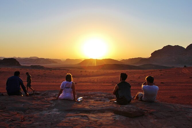 Full Day Jeep Tour and Overnight in Bedouin Camp with Meal - The white desert and a quiet sunset