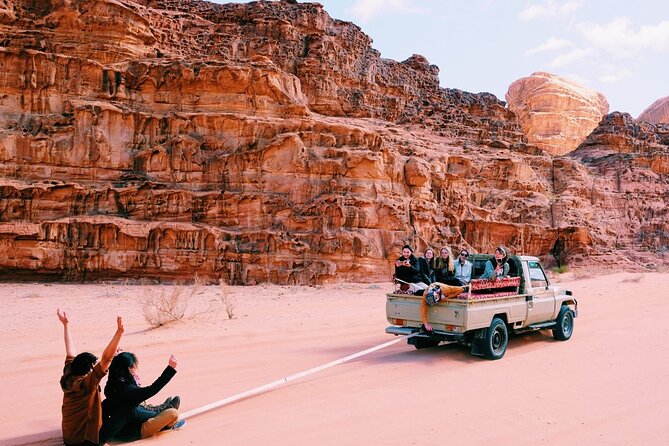 Full Day Jeep Tour in Wadi Rum (incl. Bedouin picnic lunch) - A full day across Wadi Rum’s red desert