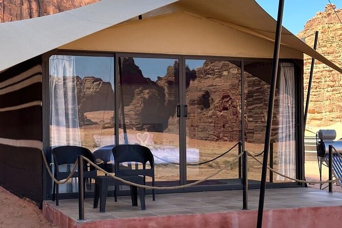 Full-Day Jeep Tour & Sleep in Luxury Tent with private Bathroom - Lunch with simple Jordanian food