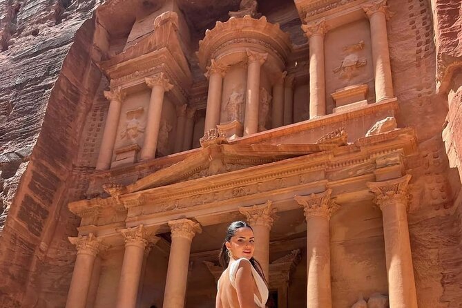 Full Day Petra Private Guided Tour - Seeing more than the Treasury