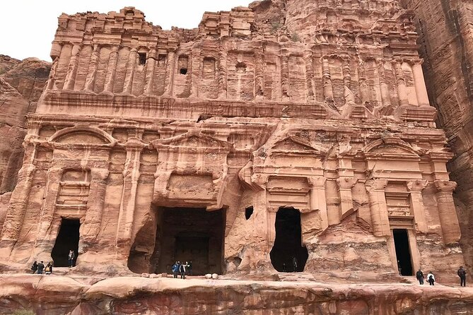 Full-Day Private Tour in Petra with Hotel Pick-Up - Guided time, free time, or a transfer-only visit