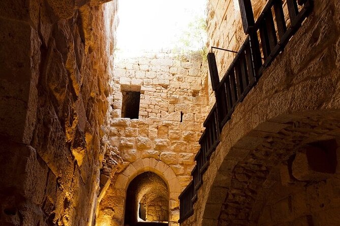 Full day Tour Jerash، Ajloun and Um Qais from Amman - Jerash: three hours among Roman streets and theatres