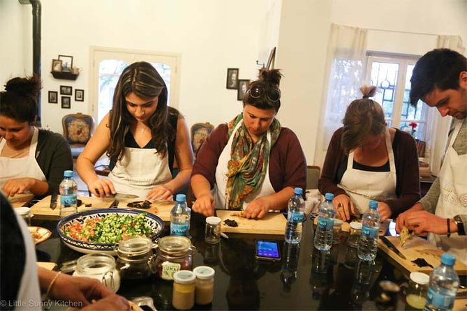 Half Day Cooking Class Experience with Amman Panoramic Tour - Cooking Jordanian food in an Amman family home
