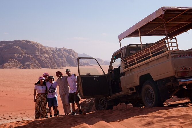 Half day Jeep Tour in Wadi Rum incl. water and Bedouin tea - Lawrence’s Spring and the first desert views