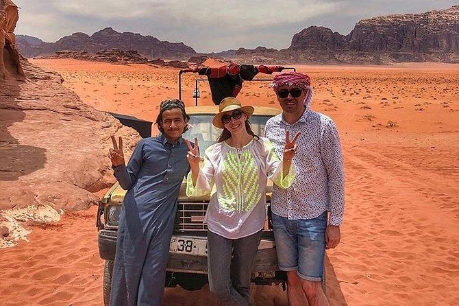Half-Day Jeep Tour: "Wadi Rum Images" - Khazali Canyon’s Carvings and Narrow Passage
