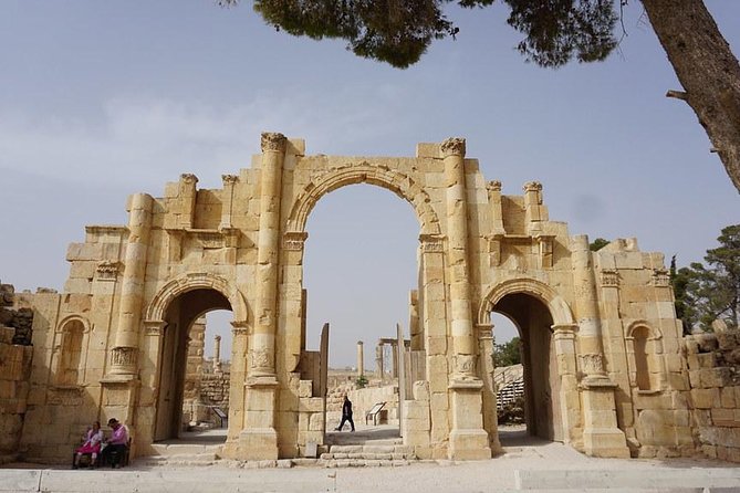 Half Day Private Tour From Amman To Jerash - More than Roman ruins