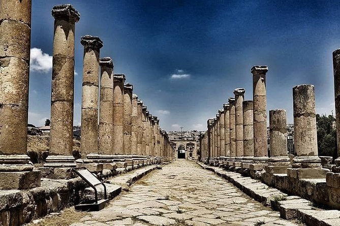 Half Day Tour to Jerash - Three hours among arches, theaters, and columns